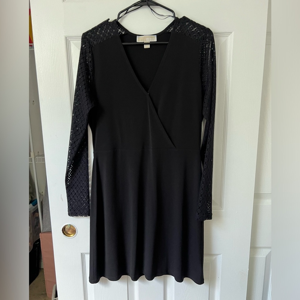 Michale Kors Medium dress, black with lace sleeves